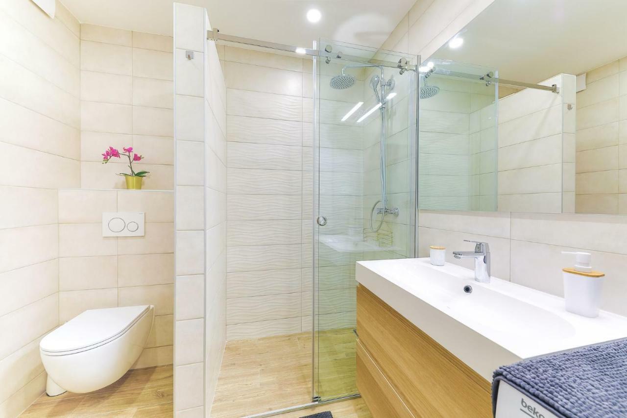 Onesta Apartment Split Ngoại thất bức ảnh